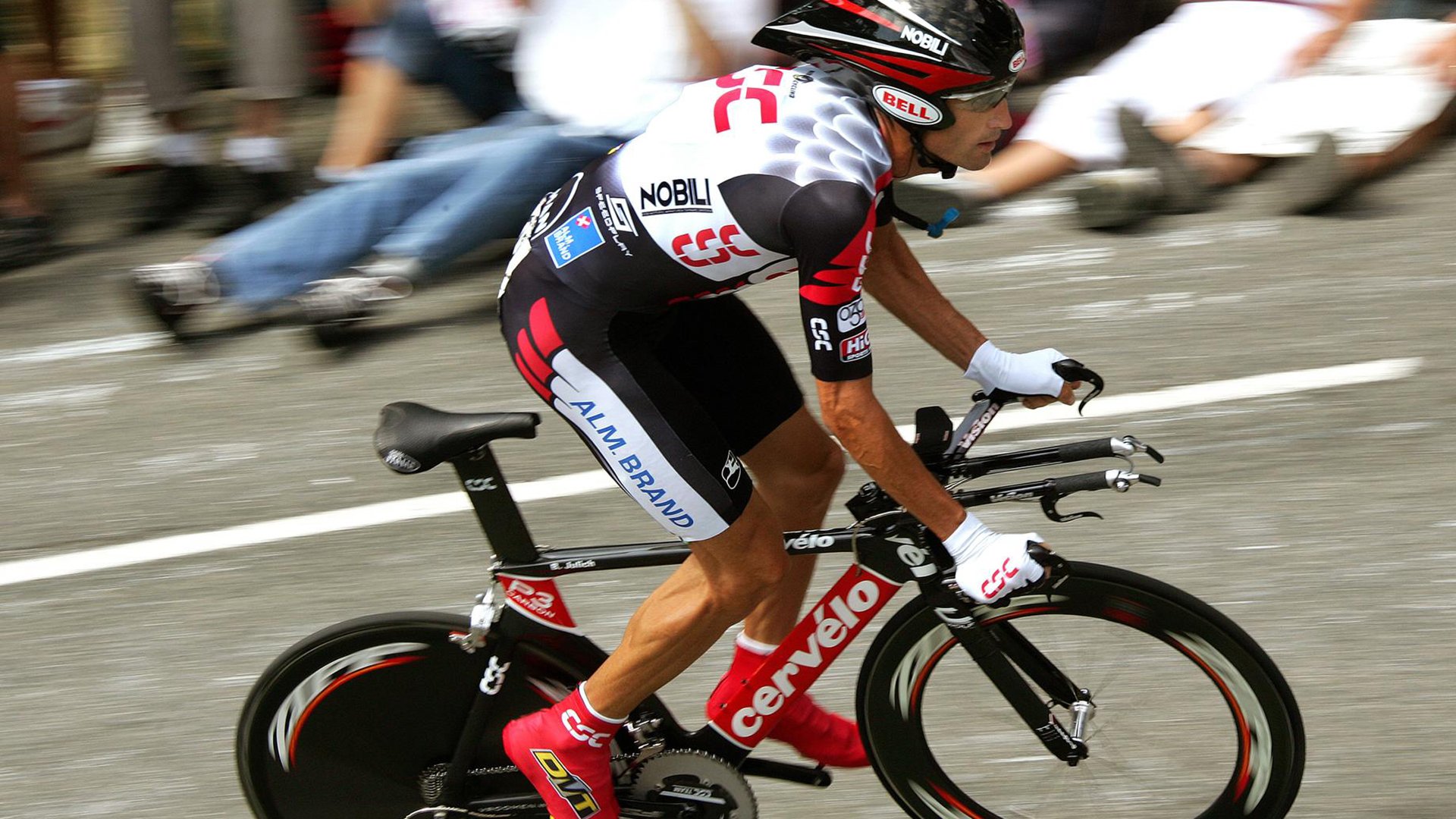 体育新闻中心推动青少年体育内容创新传播计划，体育类新闻报道