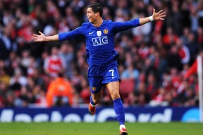 开云APP-CBA劲旅迎来本赛季首胜，球迷热情高涨，篮球劲旅